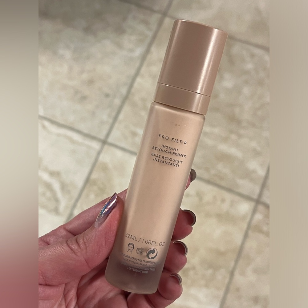 PRO FILT'R
INSTANT
RETOUCH PRIMER